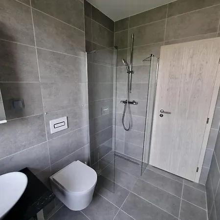 Kampus Poruba מלון